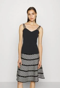 Anna Field Top - Black, Mujer