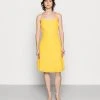 Anna Field STRAPPA FIT AND FLARE - Vestido Informal - Yellow, White, Mujer -LuxeTrend Ventas 2c4dec8a0263430fab466729118ca184