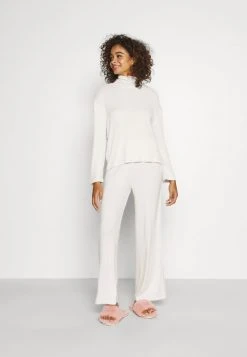 Anna Field SET - Pijama - Beige, Mujer -LuxeTrend Ventas 3787d3674bbe40ccb22b987a8650e987