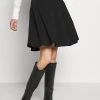 Anna Field BASIC MINI A-LINE SKIRT - Minifalda - Black, Mujer -LuxeTrend Ventas 463ee107b5bb41bc8529e1f7aa418e7f