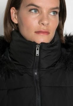 Anna Field SHORT PUFFER WITH HOOD - Chaqueta De Invierno - Black, Mujer -LuxeTrend Ventas 50222087679046719e00085413c0274a