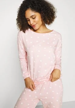 Anna Field MINI HEART PJ SET - Pijama - Pink, Mujer -LuxeTrend Ventas 73a7c3bff4a64bcdbb18b972eda8657b