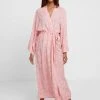 Anna Field LISHA LONG PRINTED ROBE - Albornoz - PINK, Mujer -LuxeTrend Ventas 9d2ba180b86d47c8a613f7361d0273c2