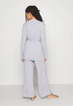 Anna Field 3 PIECE JERSEY LOUNGE SET - Pijama - Mottled Light Grey, Mujer -LuxeTrend Ventas aefa8d88ae124c6a97babf80cb2ea455