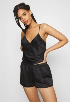 Anna Field SIMPLE SATIN SHORT SET - Pijama - Black, Mujer -LuxeTrend Ventas bf9abd9ea6a24dcb9383c9f8cd7f5605