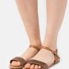Anna Field Sandalias - Cognac, Mujer 1 Anna Field Sandalias - Cognac, Mujer -LuxeTrend Ventas c59b9ee5b95f4f7eb8d9485abd17acfd