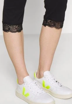 Anna Field Capri Leggings With Lace - Leggings - Black, Mujer -LuxeTrend Ventas d79bbb663ce740c3841cb5052cdc2cfa