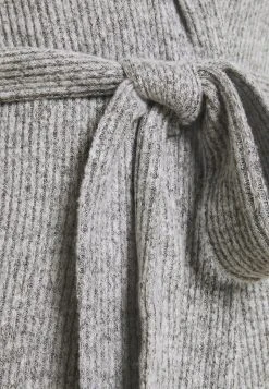 Anna Field RIBBED BATHROBE - Albornoz - Grey, Mujer -LuxeTrend Ventas e28f2784a2294f3f8bee25848fc0c341