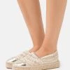 Anna Field Alpargatas - Gold, Mujer 2 Anna Field Alpargatas - Gold, Mujer -LuxeTrend Ventas e8b2ec9bf4a34538bd722db4711e9c50