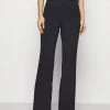 Anna Field FLARED BUSINESS TROUSERS - Pantalones - Dark Blue, Mujer -LuxeTrend Ventas fd4a1a73086041c3af11932128cd5681